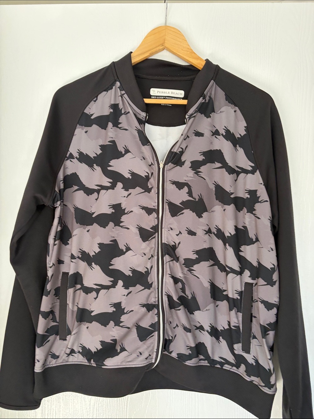 Pebble Beach Men’s Black & Gray Camo-Print Bomber Jacket
